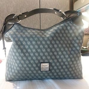 Dooney & Bourke purse